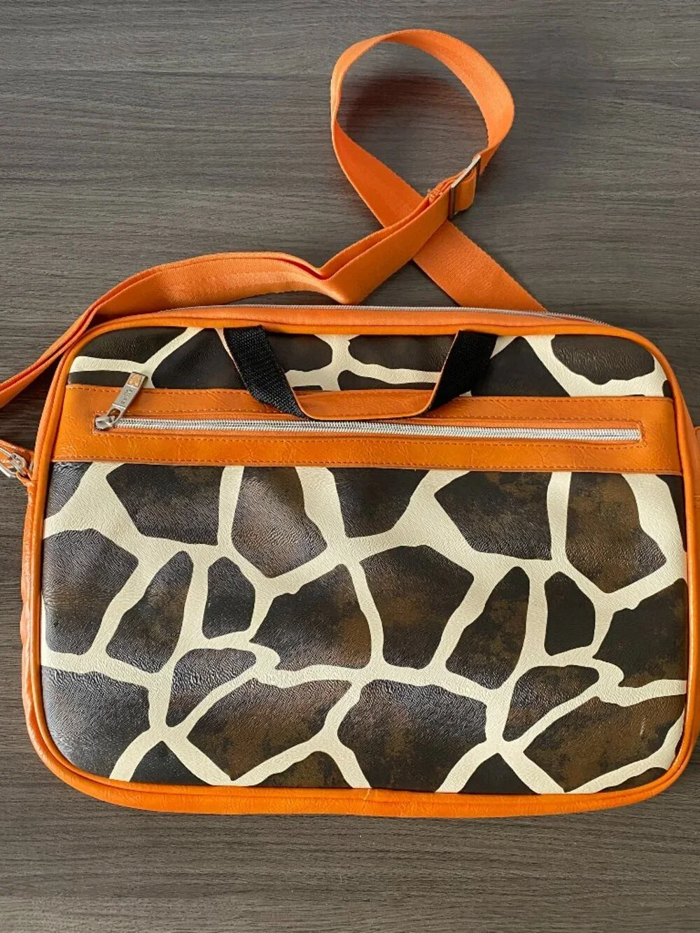 Swiss Mobility Giraffe Pattern Laptop Bag
